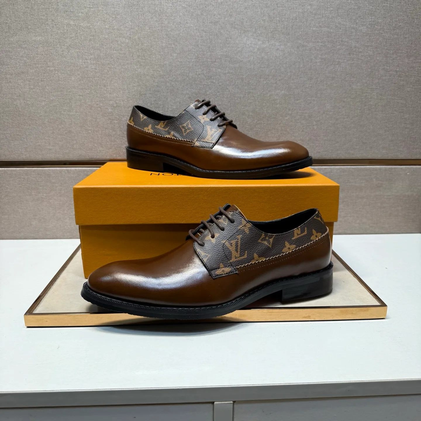 Men's men's shoes 💰pp500 [LV～] Men's casual formal leather shoes 2025z cabinet sales simultaneously 🔶Size: 38-44 #️⃣ 🔷2 colors🔜The upper is made of cowhide stitching ➕Cowhide lining, comfortable and breathable, sole: original comfortable and wear-resistant outsole, ⚠️real thing📱photographed🎬real thing is better📢📢📢